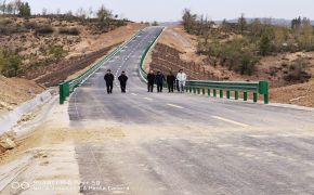第四工程公司施工曼賴至圣圓煤化工基地匯能區道路項目第二標